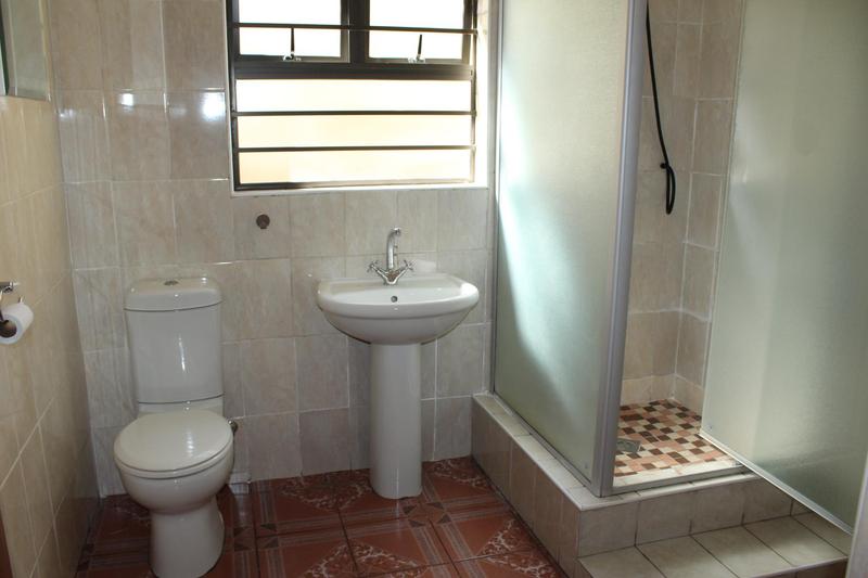 To Let 2 Bedroom Property for Rent in Avondale Western Cape
